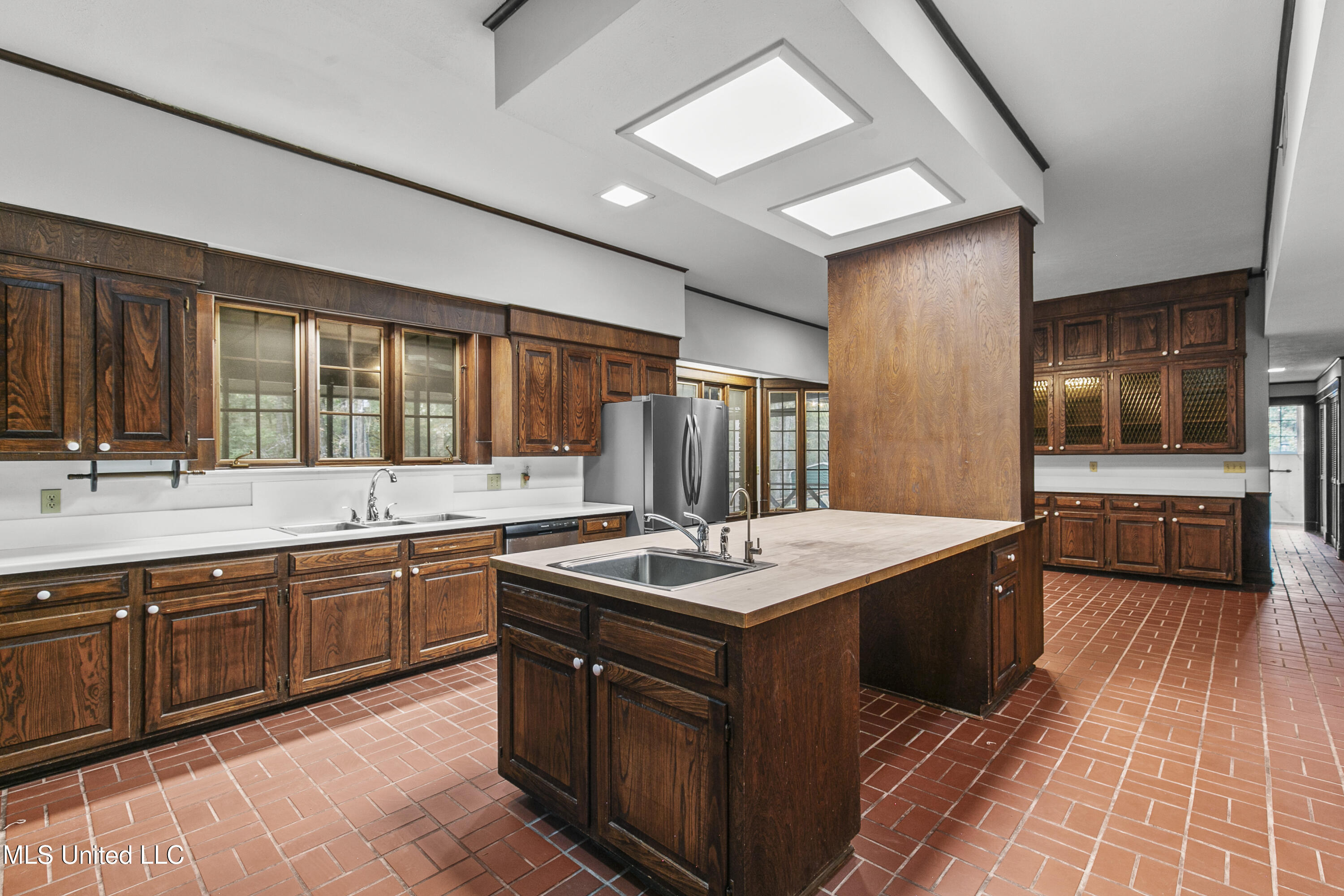 1609 Southwest Linda Drive Clinton, MS 39056 - Photo 34 of 110 1609 SW Linda-23