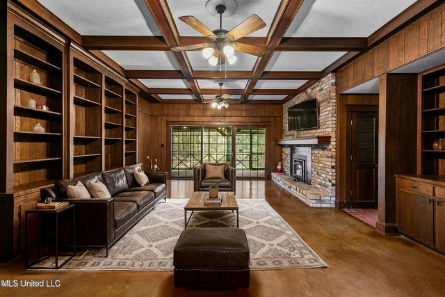 $724,000 | 1609 Southwest Linda Drive, Clinton, MS 39056