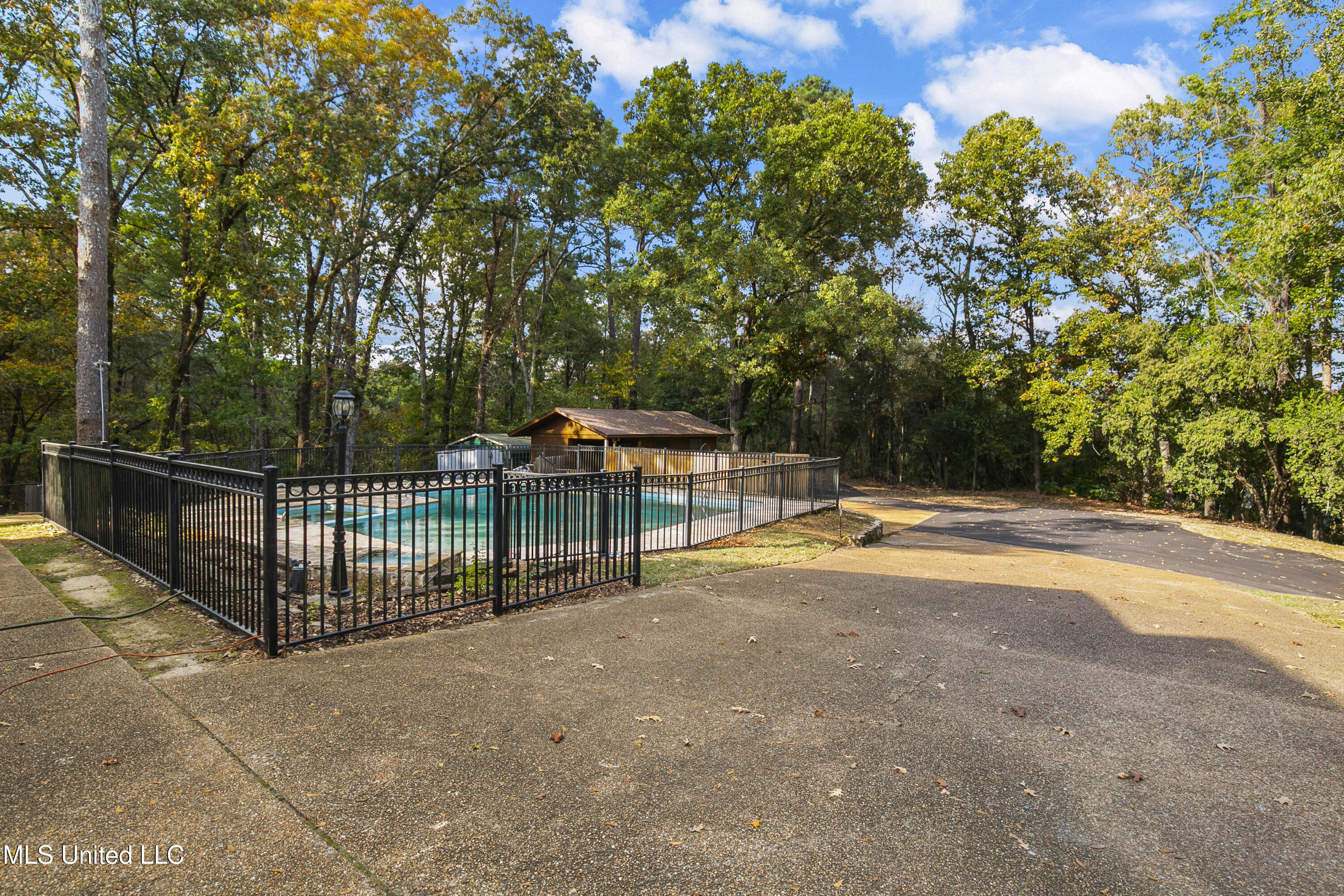 1609 Southwest Linda Drive Clinton, MS 39056 - Photo 95 of 110 1609 SW Linda-95