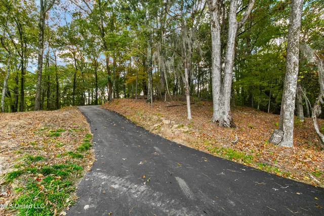 $724,000 | 1609 Southwest Linda Drive, Clinton, MS 39056