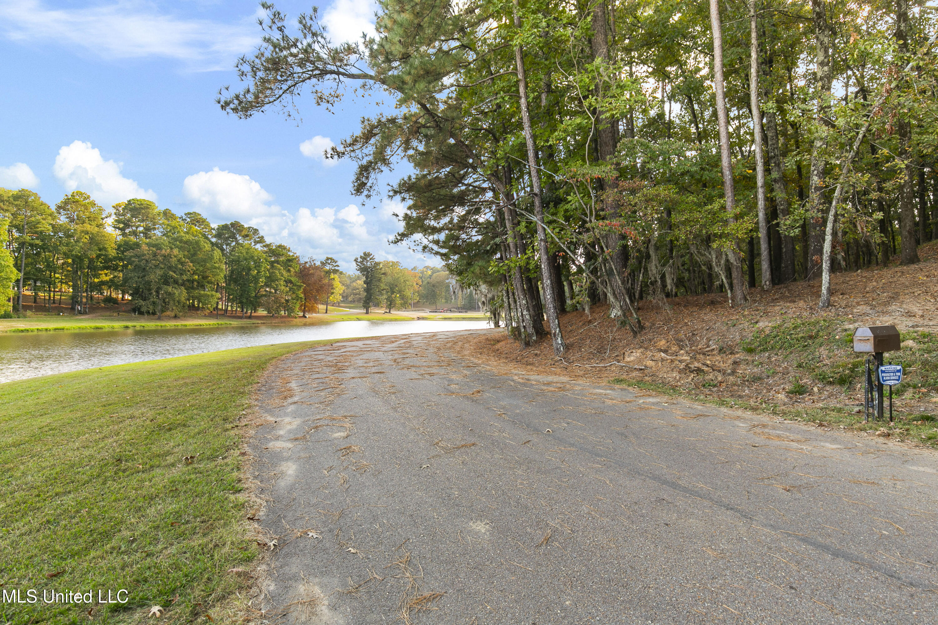 1609 Southwest Linda Drive Clinton, MS 39056 - Photo 99 of 110 1609 SW Linda-100