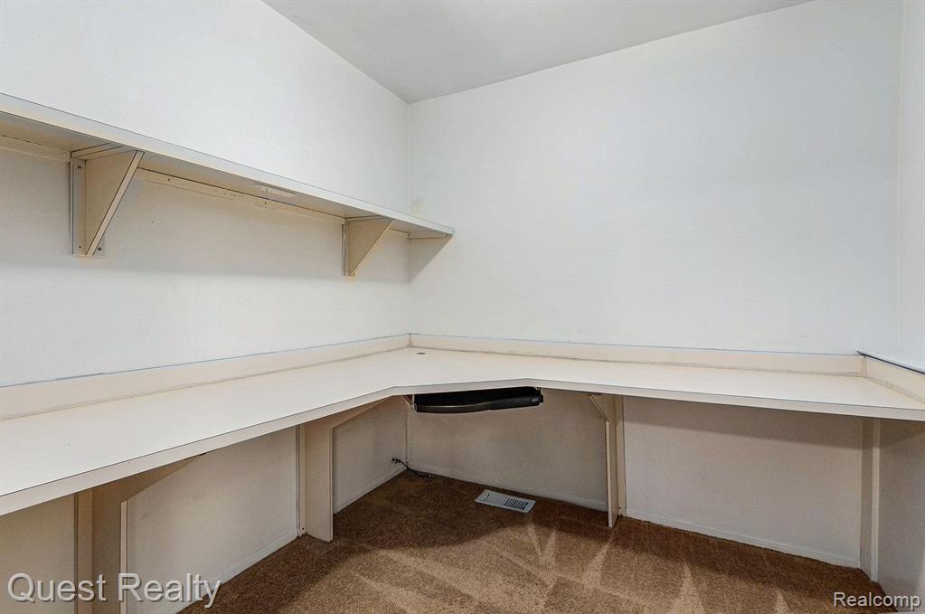 23574 Lahser Road Southfield, MI 48033 - Photo 15 of 17 Gallery Image 15