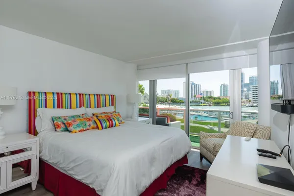 $4,750 | 900 Bay Drive, Unit 224, Miami Beach, FL 33141