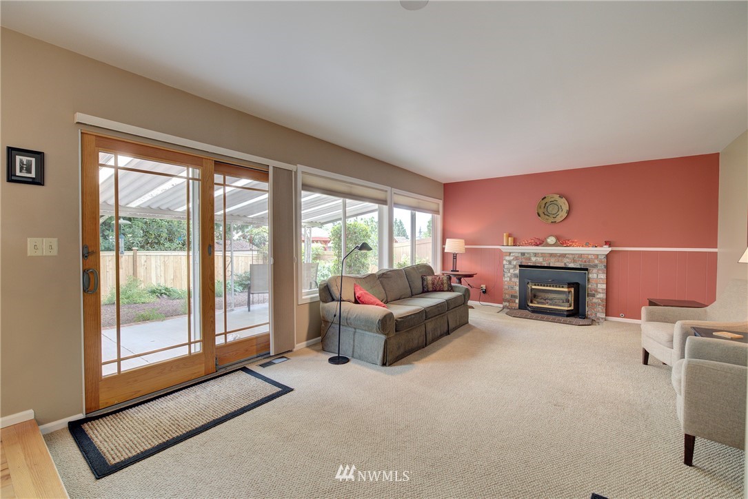 10419 Northeast 198th Street Bothell, WA 98011 - Photo 2 of 24 Gallery Image 2