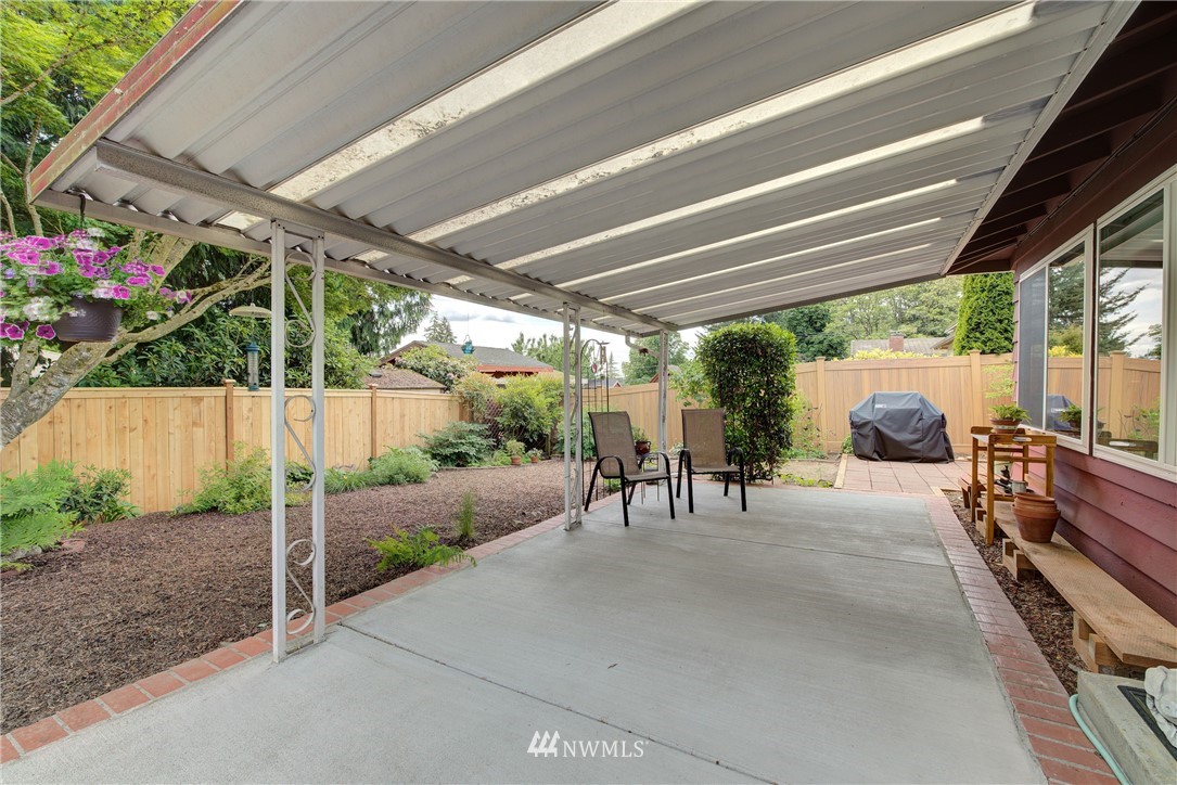 10419 Northeast 198th Street Bothell, WA 98011 - Photo 14 of 24 Gallery Image 14