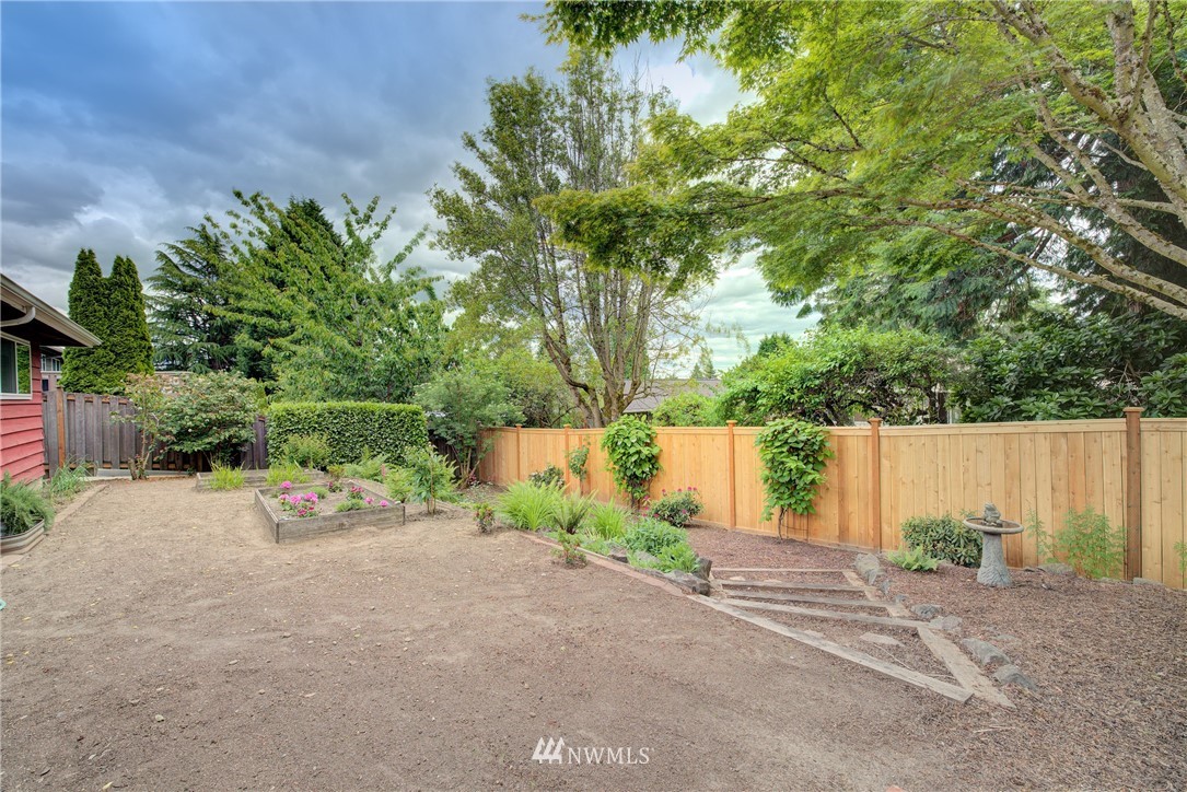 10419 Northeast 198th Street Bothell, WA 98011 - Photo 15 of 24 Gallery Image 15
