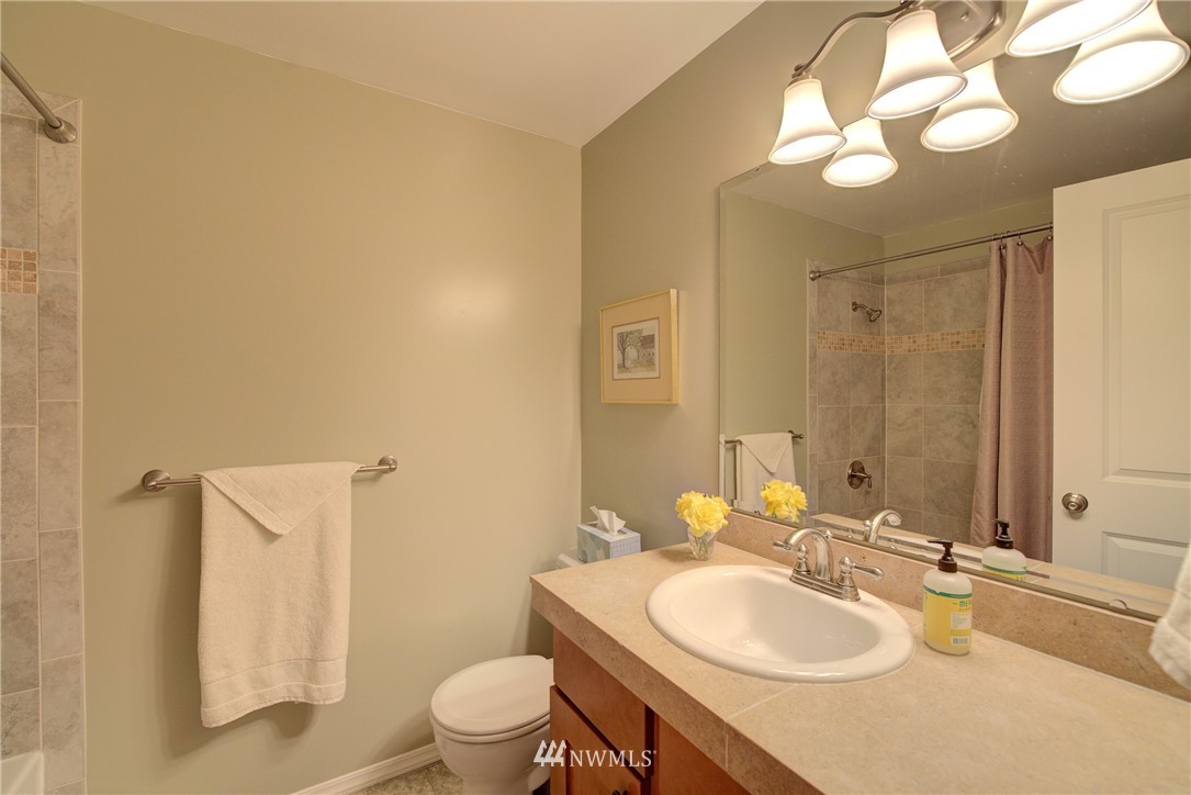 10419 Northeast 198th Street Bothell, WA 98011 - Photo 20 of 24 Gallery Image 20