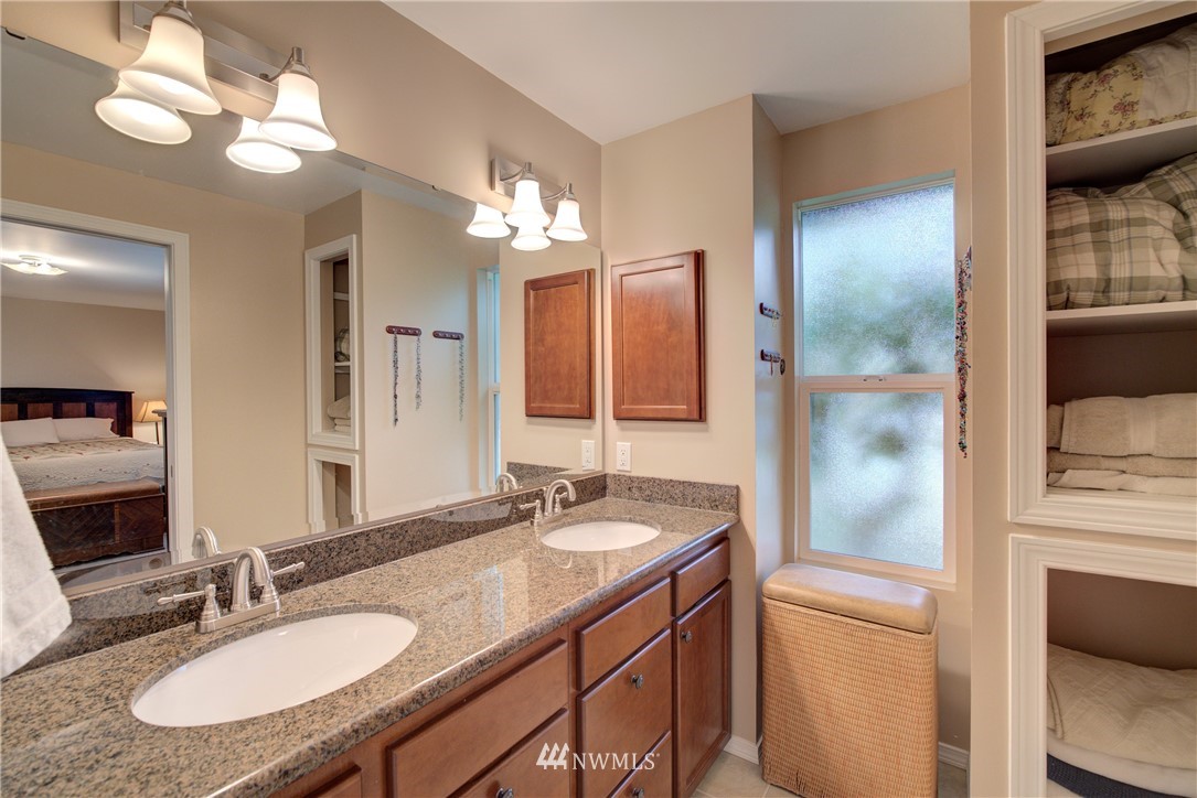 10419 Northeast 198th Street Bothell, WA 98011 - Photo 23 of 24 Gallery Image 23