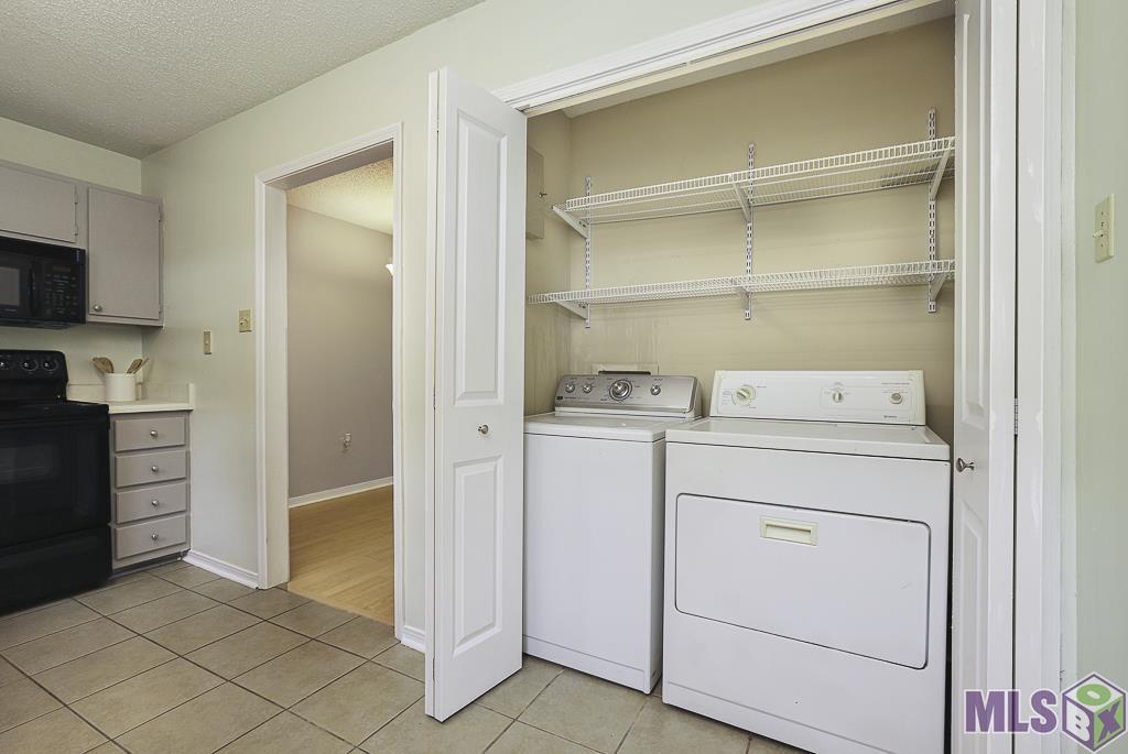 1718 Brightside Drive, Unit C Baton Rouge, LA 70820 - Photo 11 of 20 Laundry