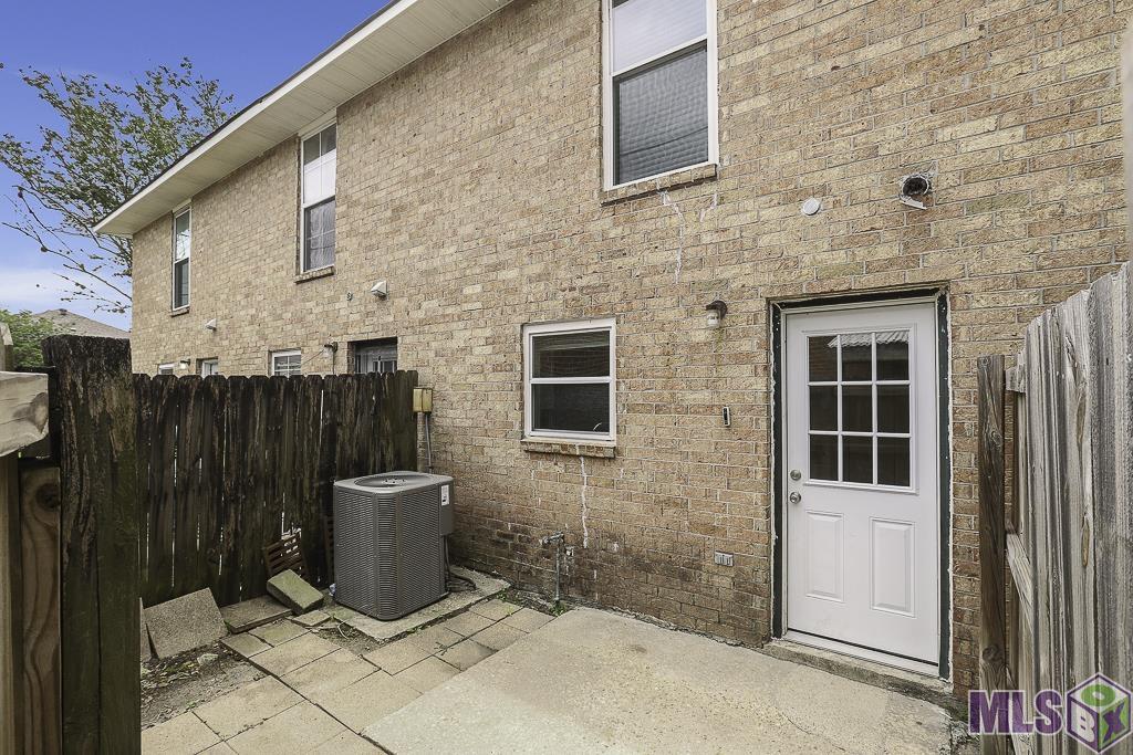 1718 Brightside Drive, Unit C Baton Rouge, LA 70820 - Photo 17 of 20 Back Patio