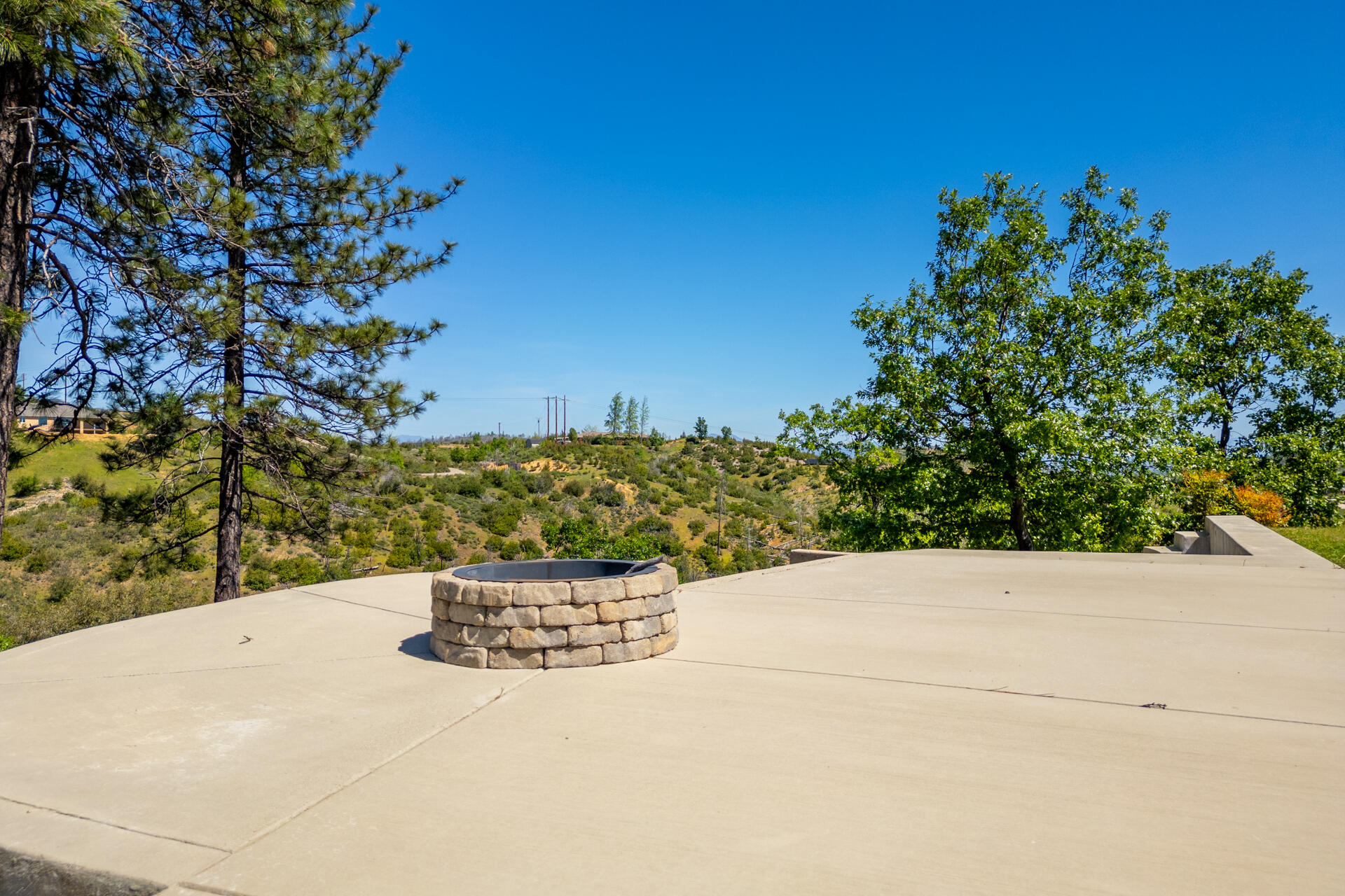 15296 Ruggles Road Shasta, CA 96087 - Photo 6 of 26 DJI_0029