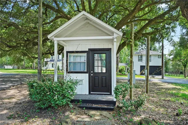 $1,300,000 | 22022 Loblolly Drive, Tomball, TX 77377