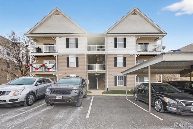 $180,000 | 3300 Spring Creek Lane, O'Fallon, MO 63368