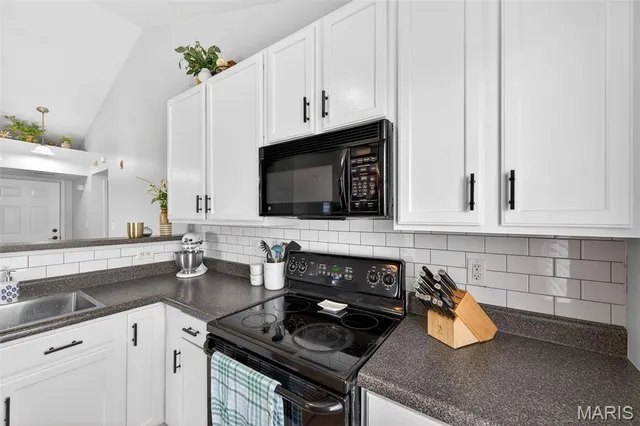 $180,000 | 3300 Spring Creek Lane, O'Fallon, MO 63368