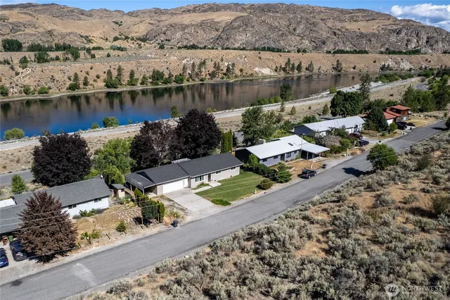 $335,000 | 61 Riverview Drive, Coulee Dam, WA 99116