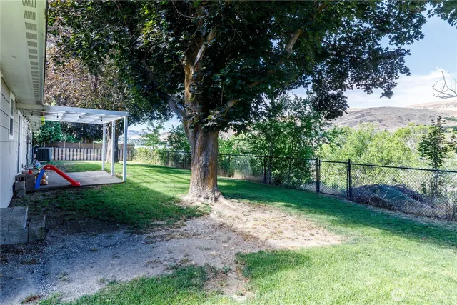 $335,000 | 61 Riverview Drive, Coulee Dam, WA 99116