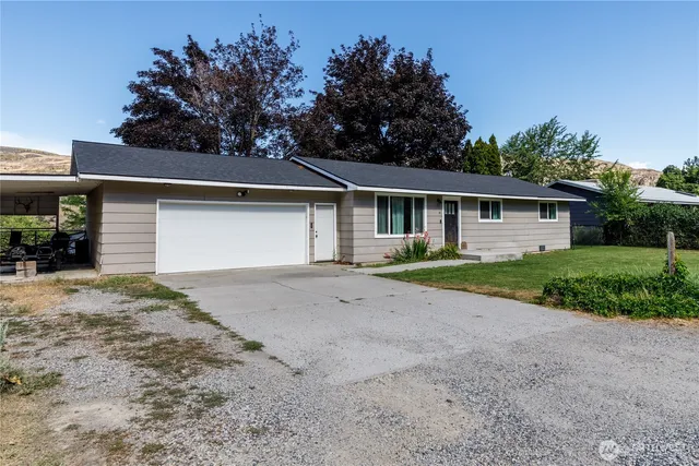 $335,000 | 61 Riverview Drive, Coulee Dam, WA 99116