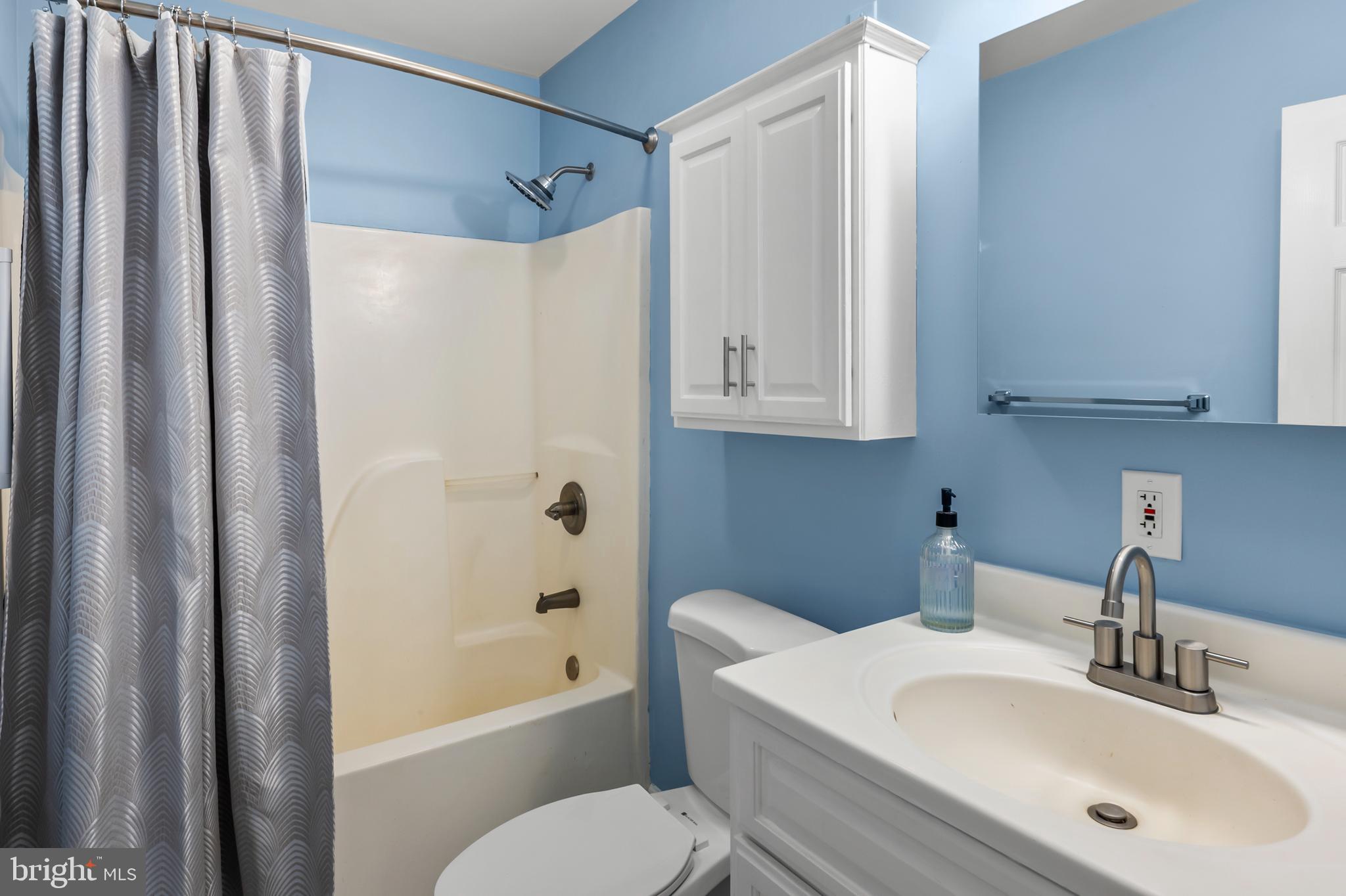 1199 Oak Avenue Shady Side, MD 20764 - Photo 15 of 32 Bathroom