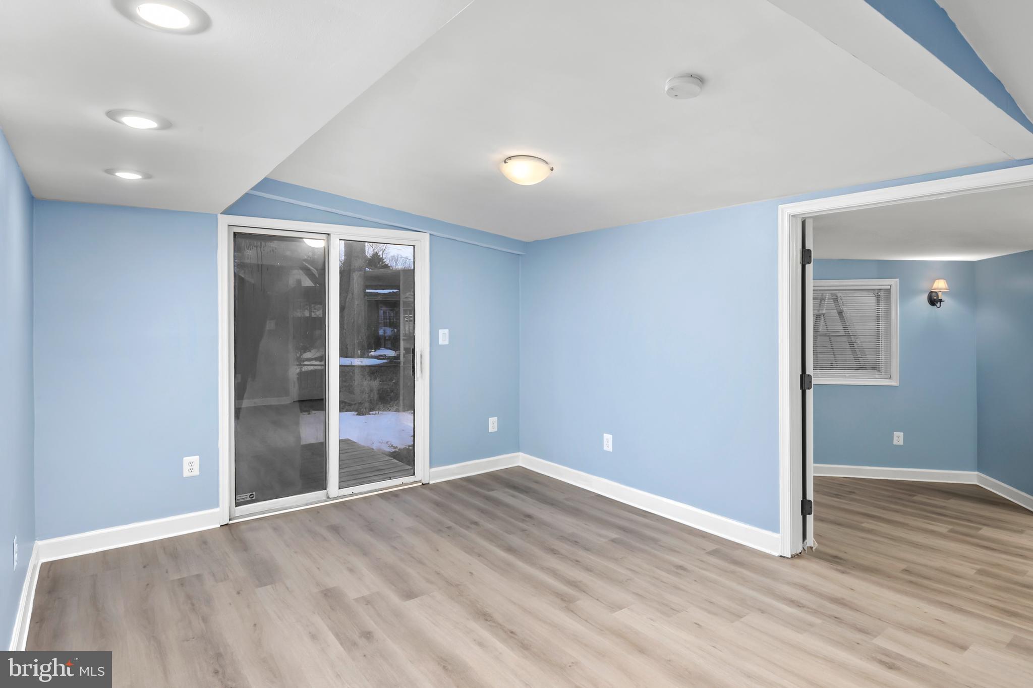 1199 Oak Avenue Shady Side, MD 20764 - Photo 6 of 32 Living Room