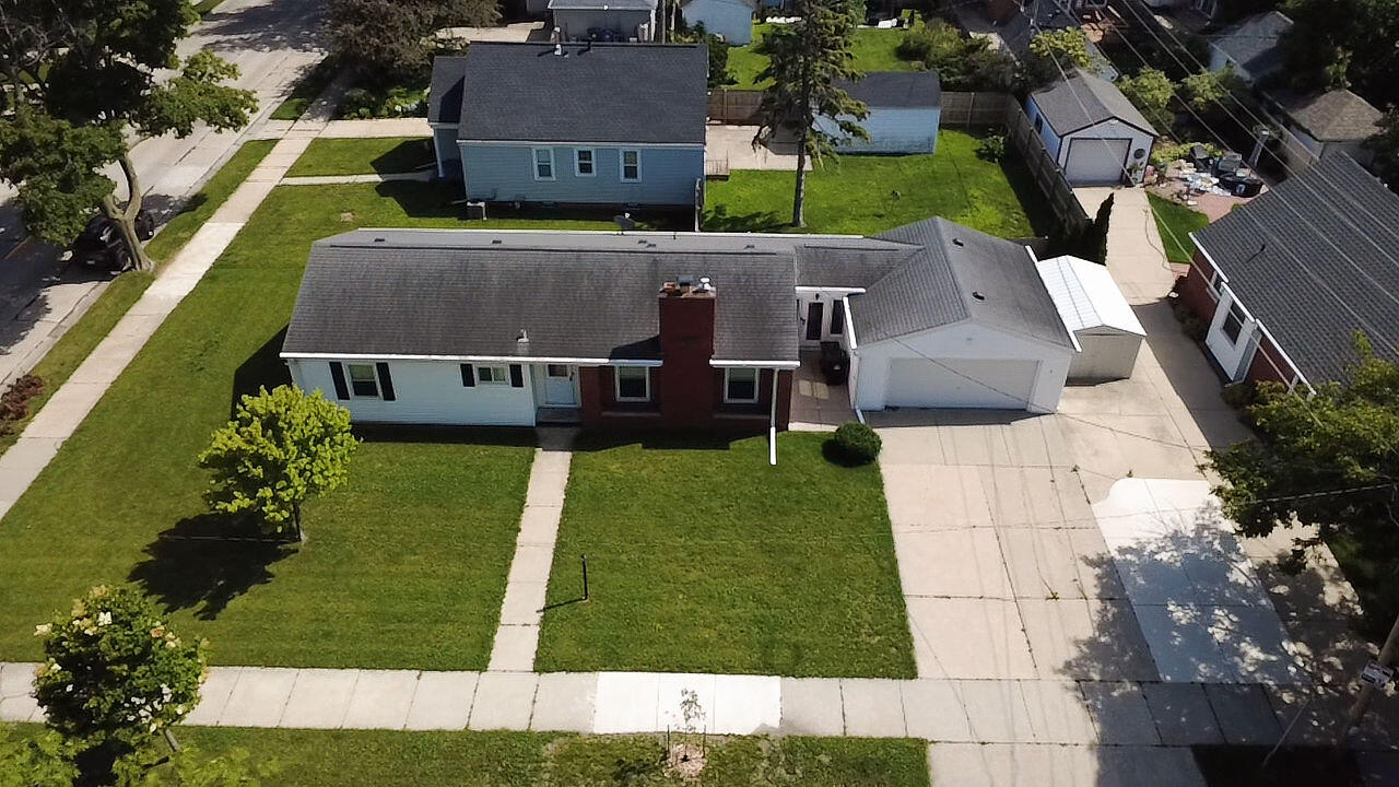 601 Isabelle Avenue Racine, WI 53402 - Photo 9 of 30 2026-06-30-15-33-08-744