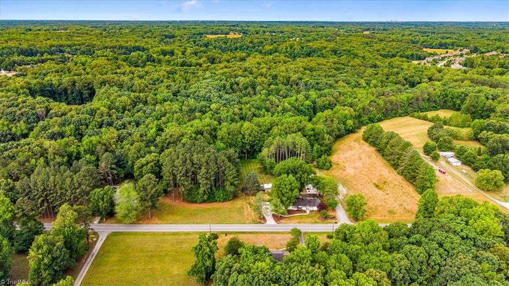8471 Linville Road Oak Ridge, NC 27310 - Photo 4 of 10
