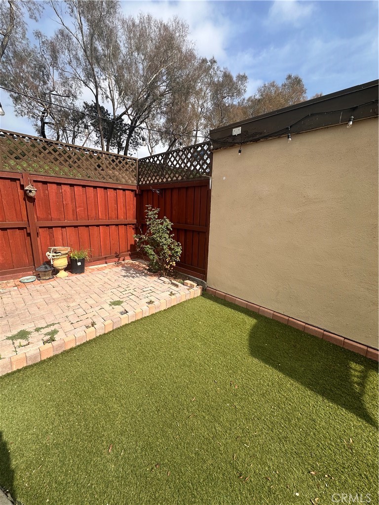 1440 North Weeping Willow Lane Anaheim, CA 92801 - Photo 22 of 31 a view of outdoor space and yard