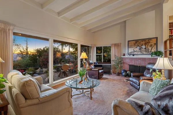 a living room filled with furniture