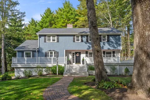 $1,469,000 | 25 Cedar Hill Road, Dover, MA 02030