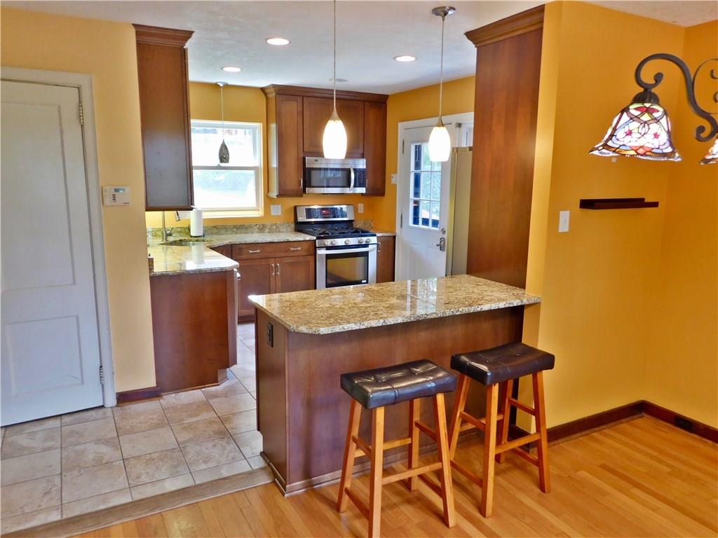 31 Roxbury Road Pittsburgh, PA 15221 - Photo 9 of 25 The kitchen was renovated about 4 years ago. It has a breakfast bar and a pantry.