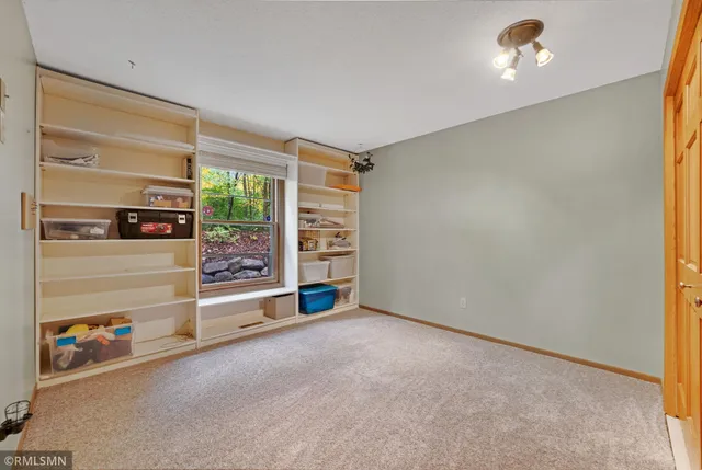 $259,900 | 15805 26th Avenue North, Unit B, Plymouth, MN 55447