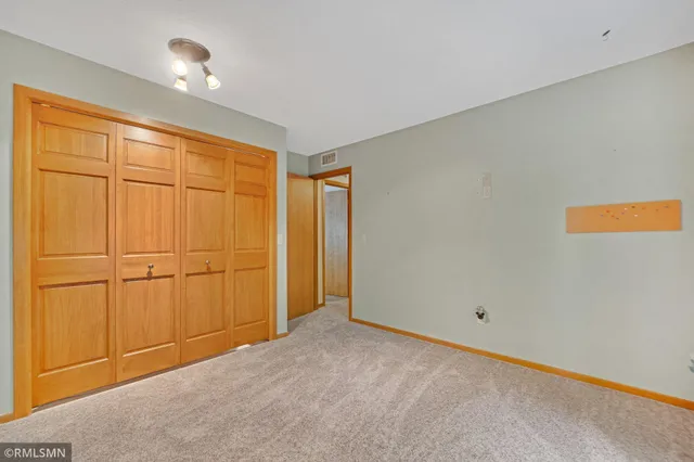 $259,900 | 15805 26th Avenue North, Unit B, Plymouth, MN 55447