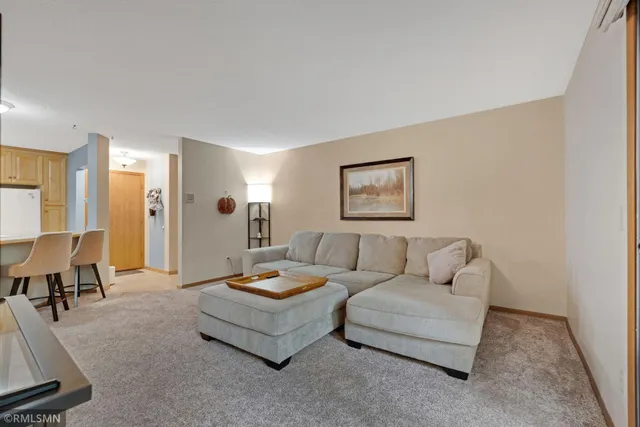 $259,900 | 15805 26th Avenue North, Unit B, Plymouth, MN 55447