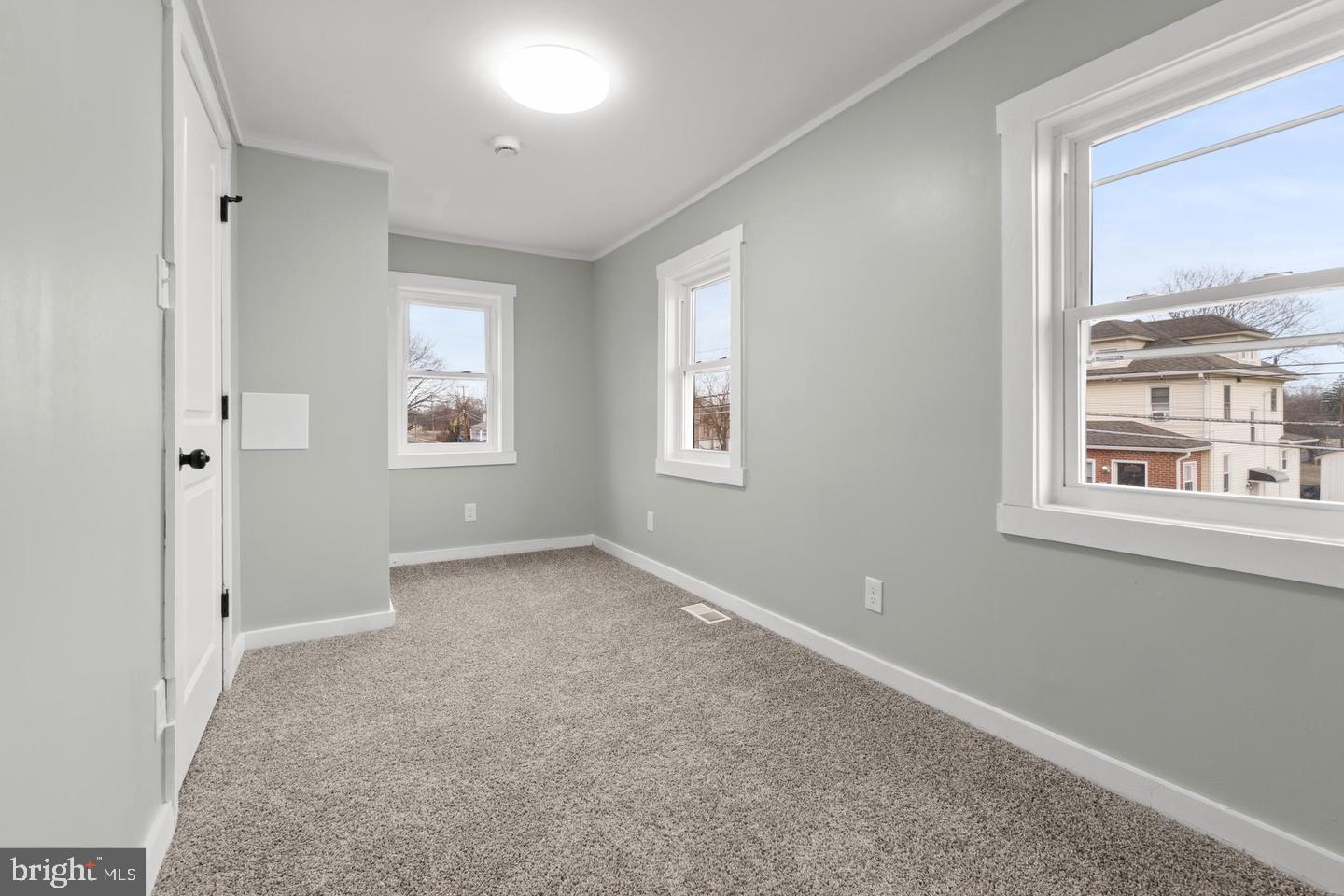 47 South Academy Street Glassboro, NJ 08028 - Photo 14 of 15