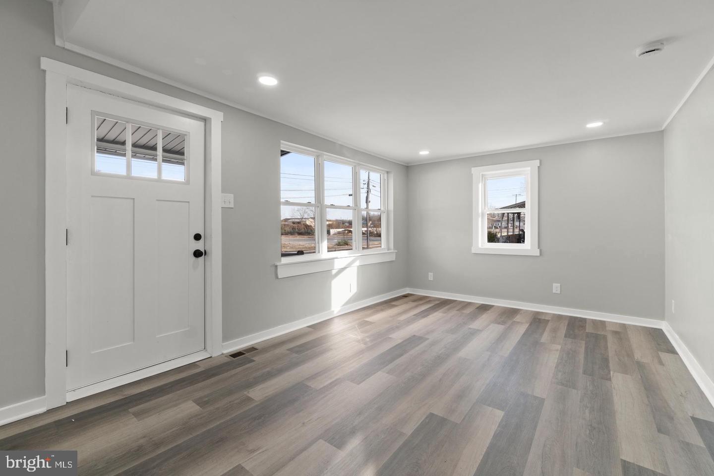 47 South Academy Street Glassboro, NJ 08028 - Photo 3 of 15