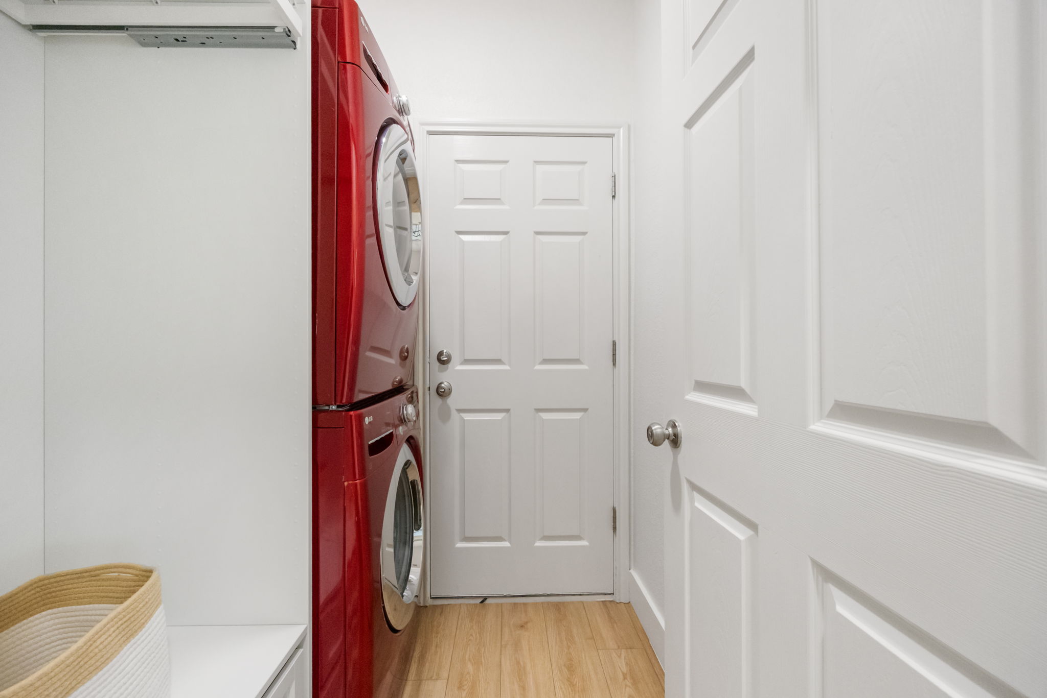 2510 Thornton Road Austin, TX 78704 - Photo 20 of 40 a view of walk in closet