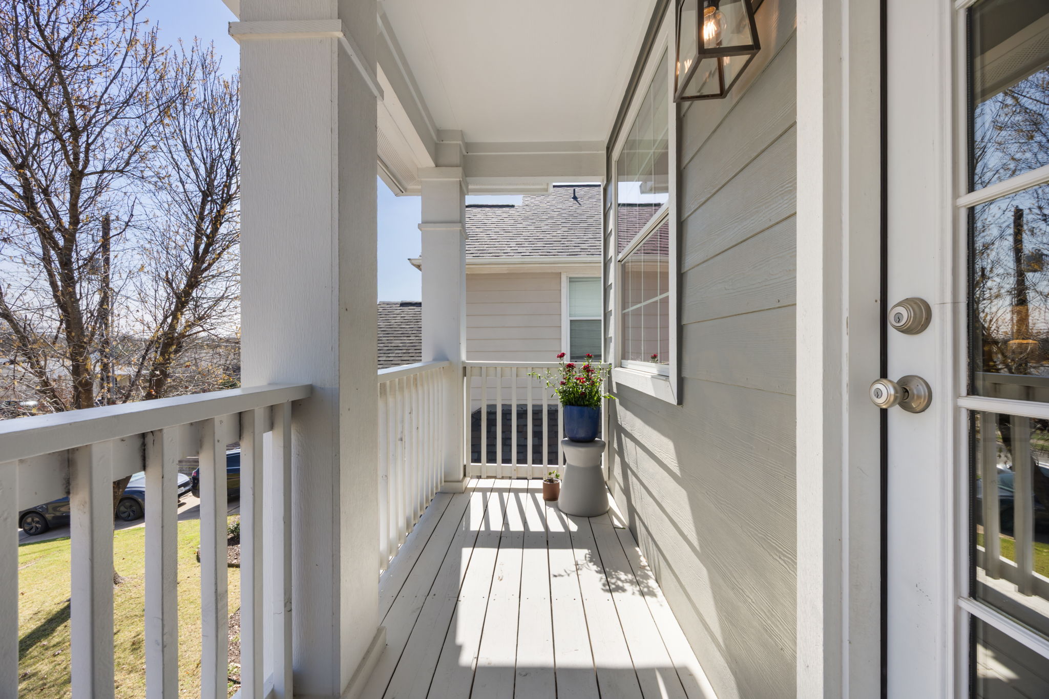 2510 Thornton Road Austin, TX 78704 - Photo 25 of 40 a view of a balcony