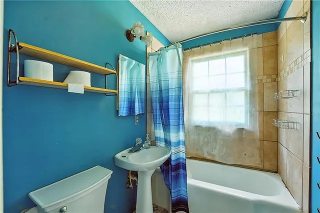 $150,000 | 1013 West Santa Fe Trail, Kansas City, MO 64145