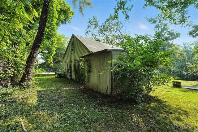 $150,000 | 1013 West Santa Fe Trail, Kansas City, MO 64145