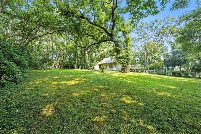 $150,000 | 1013 West Santa Fe Trail, Kansas City, MO 64145