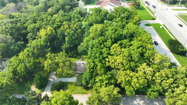 $150,000 | 1013 West Santa Fe Trail, Kansas City, MO 64145