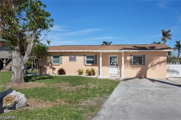 $517,000 | 3728 Emerald Avenue, St. James City, FL 33956