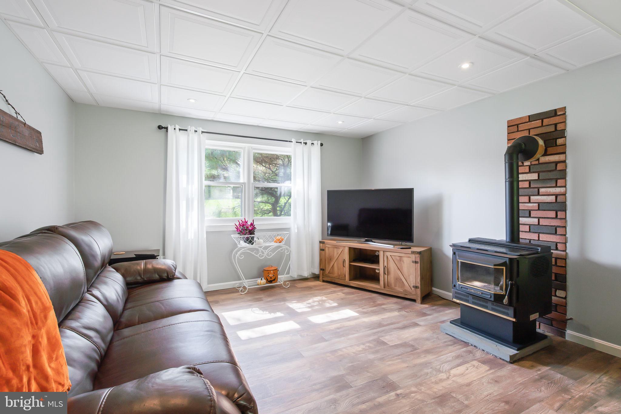 1389 Eden Road Lancaster, PA 17601 - Photo 27 of 40