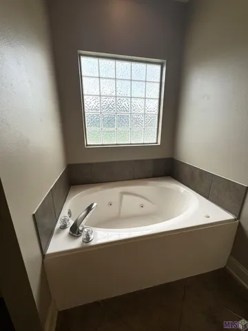 $1,875 | 14369 Park Avenue, Prairieville, LA 70769