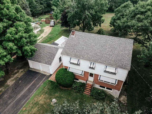 $290,000 | 23 Penobscot Avenue, Howland, ME 04448