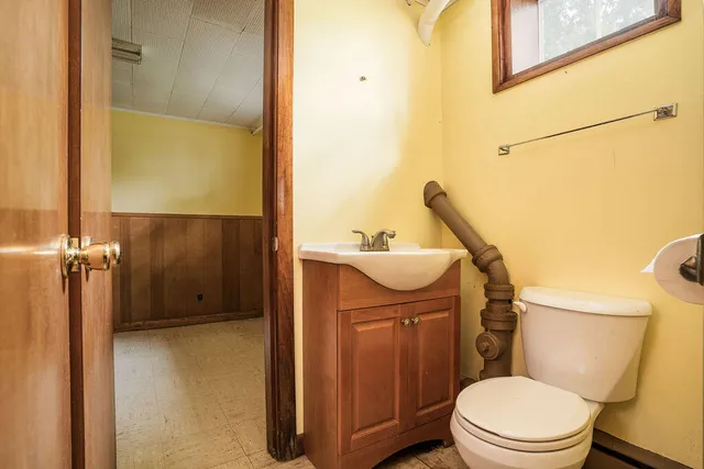 $290,000 | 23 Penobscot Avenue, Howland, ME 04448