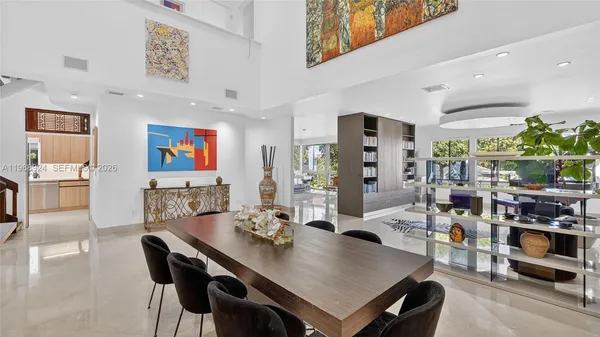 $3,195,000 | 2000 South Bayshore Drive, Unit 24, Miami, FL 33133