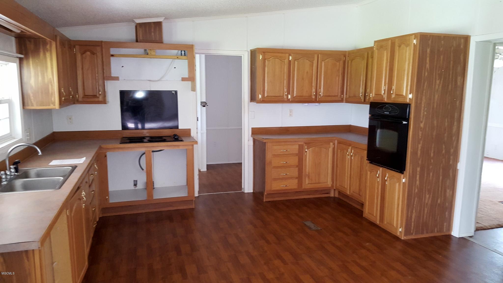 3173 Dickerson Sawmill Road Lucedale, MS 39452 - Photo 4 of 14 3kitchen