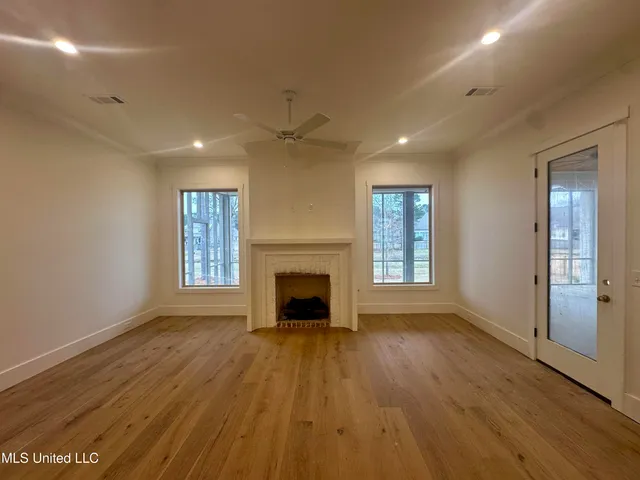 $809,900 | 441 West Oak Circle, Madison, MS 39110