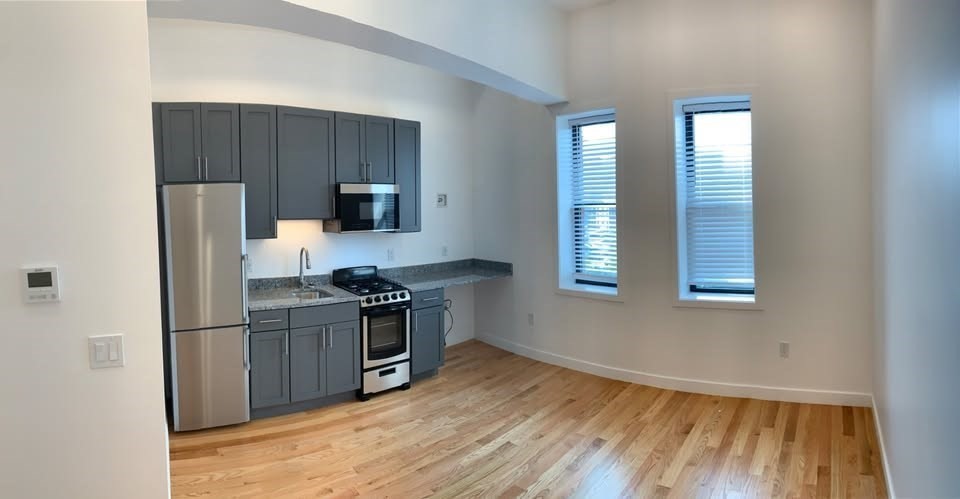 64 Market Street, Unit 404 Lynn, MA 01901 - Photo 2 of 11