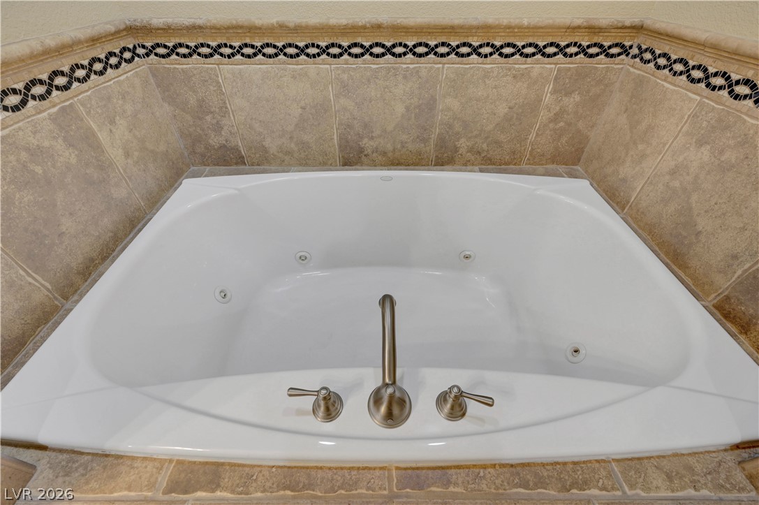 10 Strada Bella Vista, Unit 101 Henderson, NV 89011 - Photo 29 of 64 Bathroom view of a whirlpool tub
